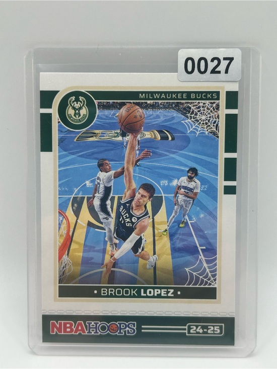Panini Other - Brook Lopez Milwaukee Bucks NBA Haunted Hoops Basketball Trading Card 🎃